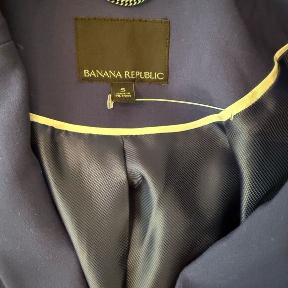 Banana Republic Bell-Sleeve Coat - Picture 7 of 7